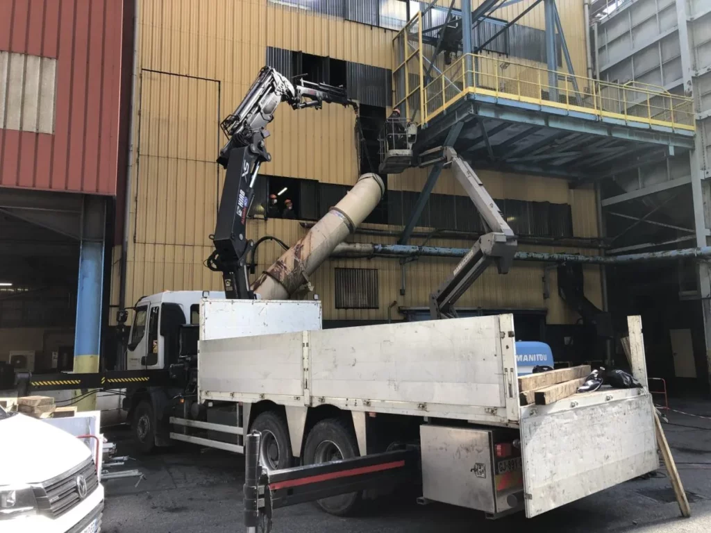 Photo pose maintenance